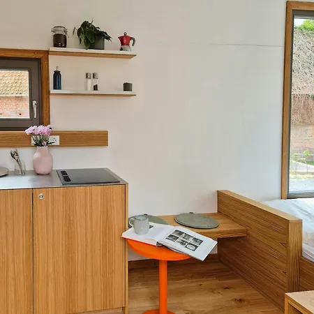 Modern Tiny House With Private Access Сasa de vacaciones *